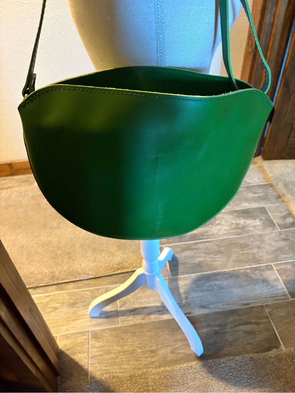 Plg large ap green apple koala crossbody bag , brand new and comes nsnp home. - Picture 2 of 3
